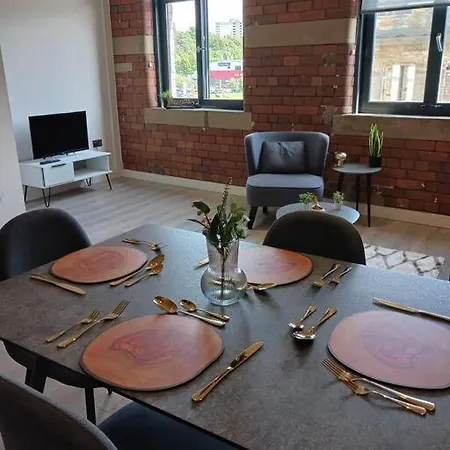 K Suites - 314 Conditioning House Bradford (West Yorkshire)